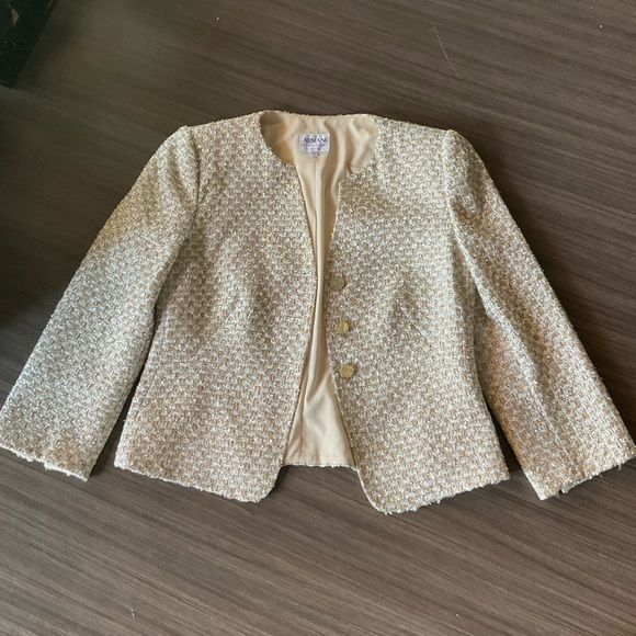 Armani Collezioni Jackets & Blazers - Armani Collezioni metallic thread blazer. Size 4